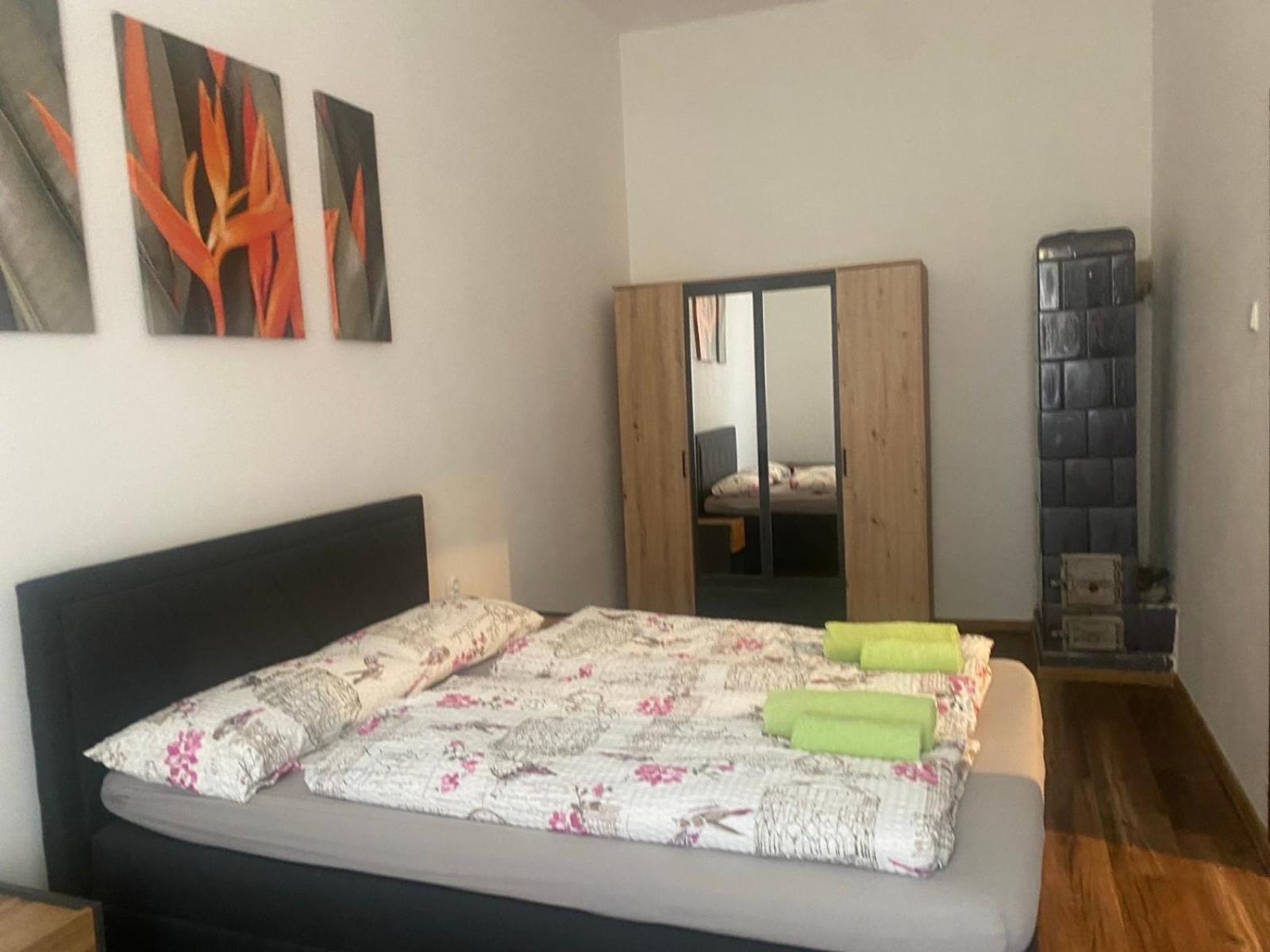 City Apartment Хеб Екстериор снимка