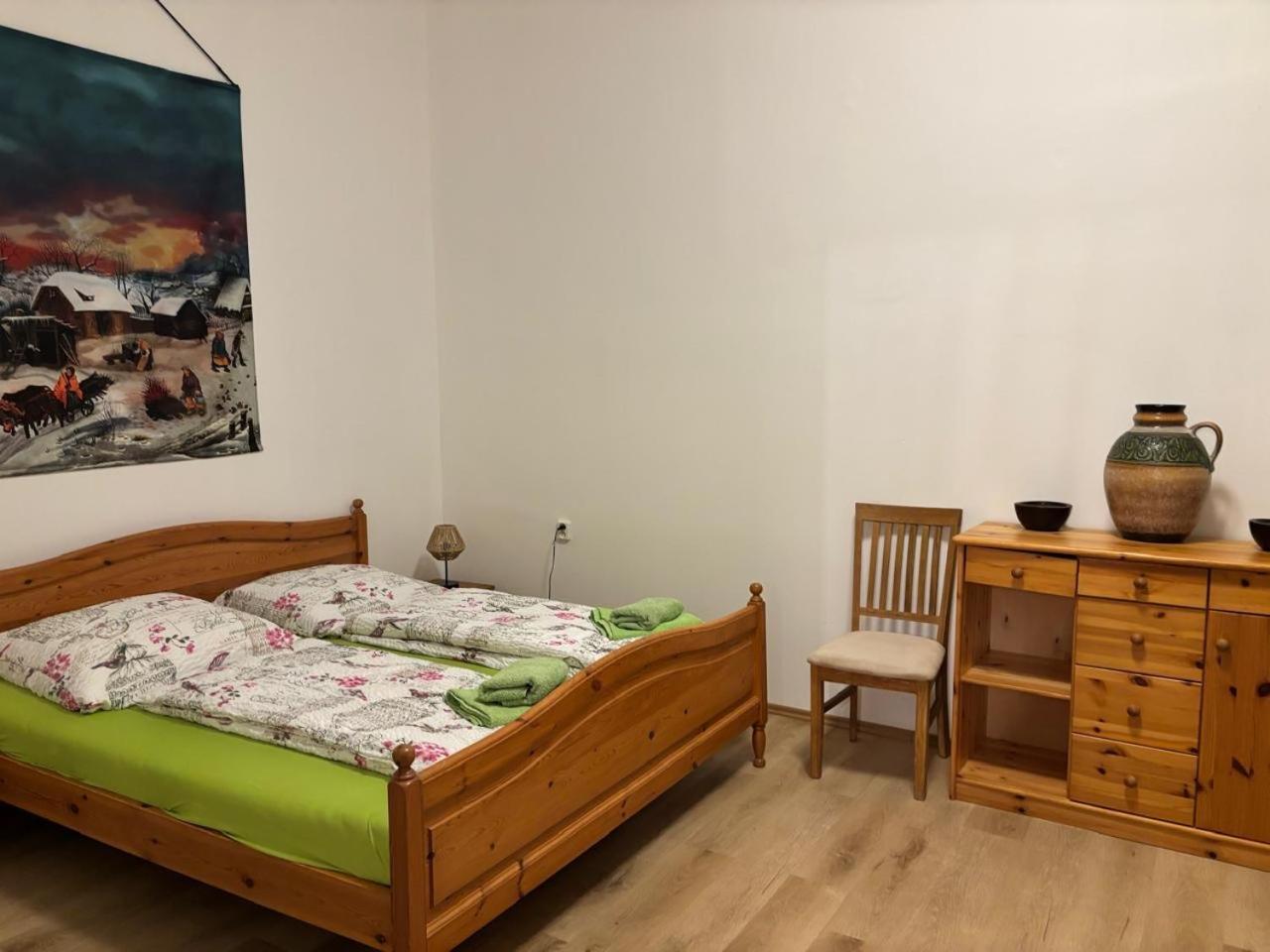 City Apartment Хеб Екстериор снимка